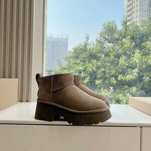 UGG  Classic Ultra Mini Boot New Heights Hickory NWB